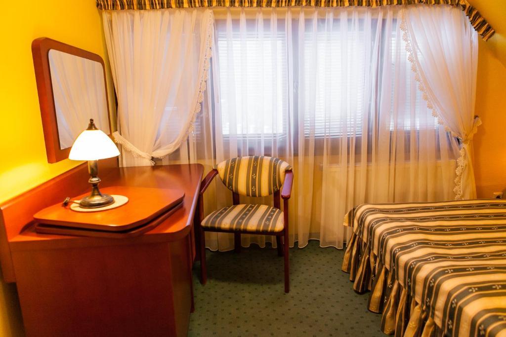Hotel Rebajlo Piła Quarto foto